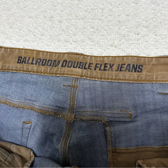 Duluth Trading Jeans Mens Blue Denim Ballroom Double Flex Jeans Men’s 42 x 30 - Picture 3 of 11